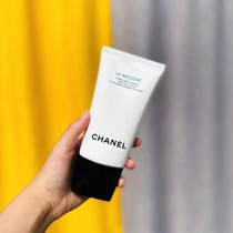 Spot Chanel camellia three-in-one deep cleaning foam facial cleanser 150ml