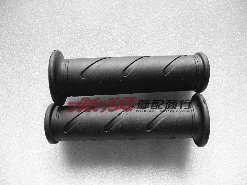 Apply the Ducardi 1199 1198 1098848696795796 1098848696795796 beating cyclone handlebar sleeve handlebar glue