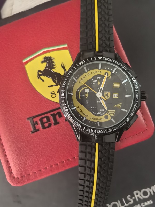 Ferrari Red Gift Box Watch Men's Quartz Watch Chronograph Racing Culture Gift Watch Quartz Watch Business
