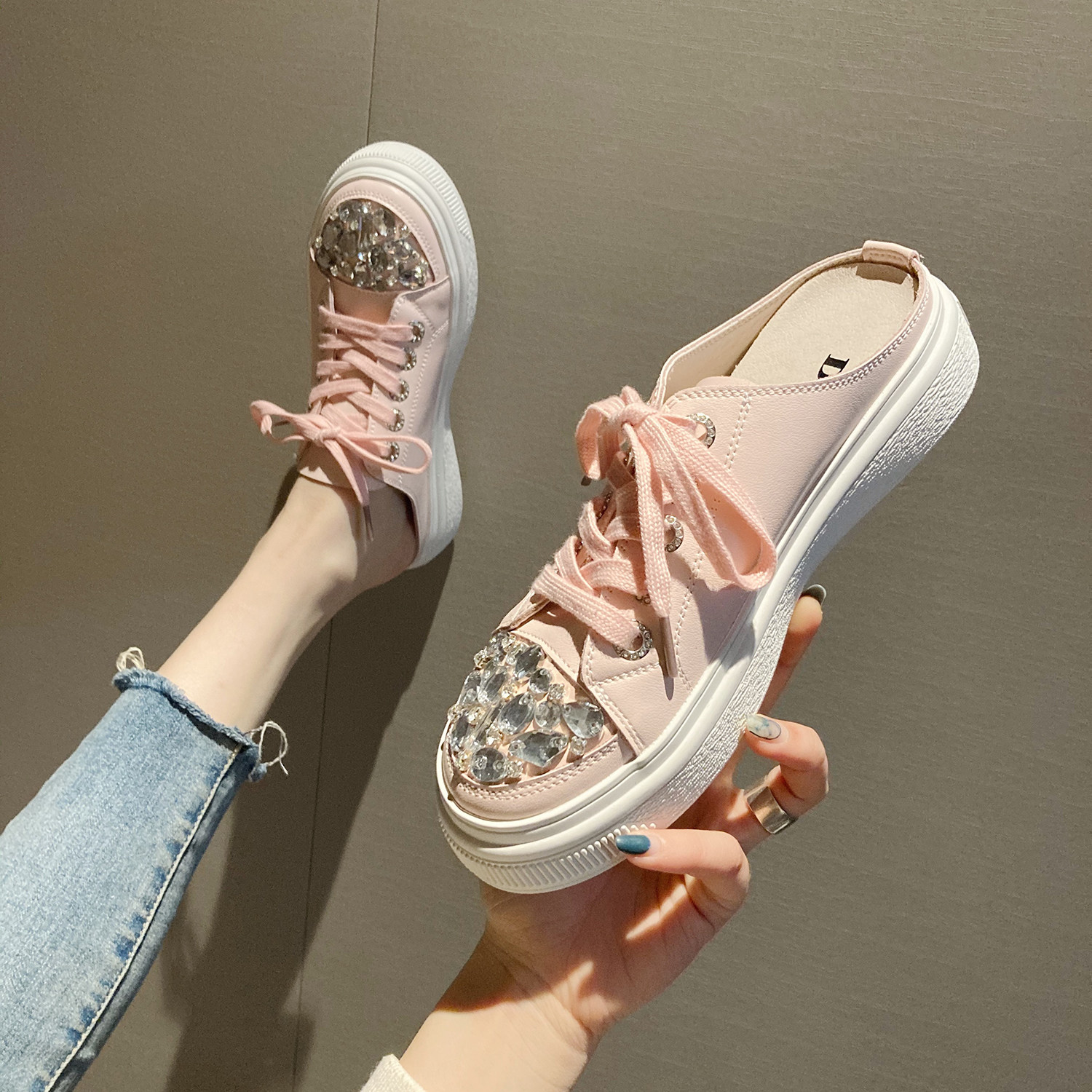European station rhinestone half slippers female summer wear 2021 new lazy leather small white shoes Baotou street fashion shoes