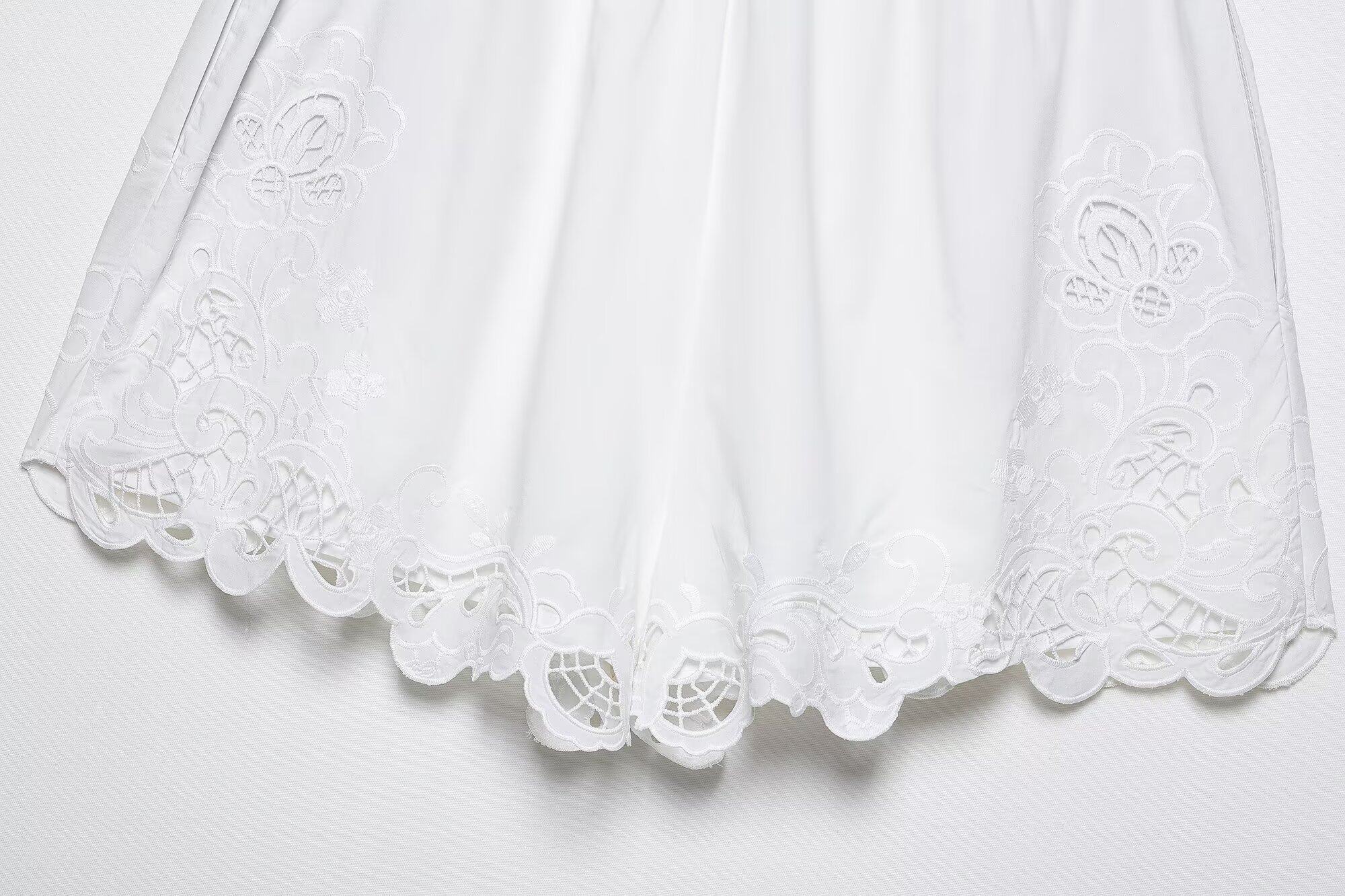 Стильные костюмы kaslead 新款 女装 欧美风刺绣镂空上衣半身裙裤 5107051 4786059