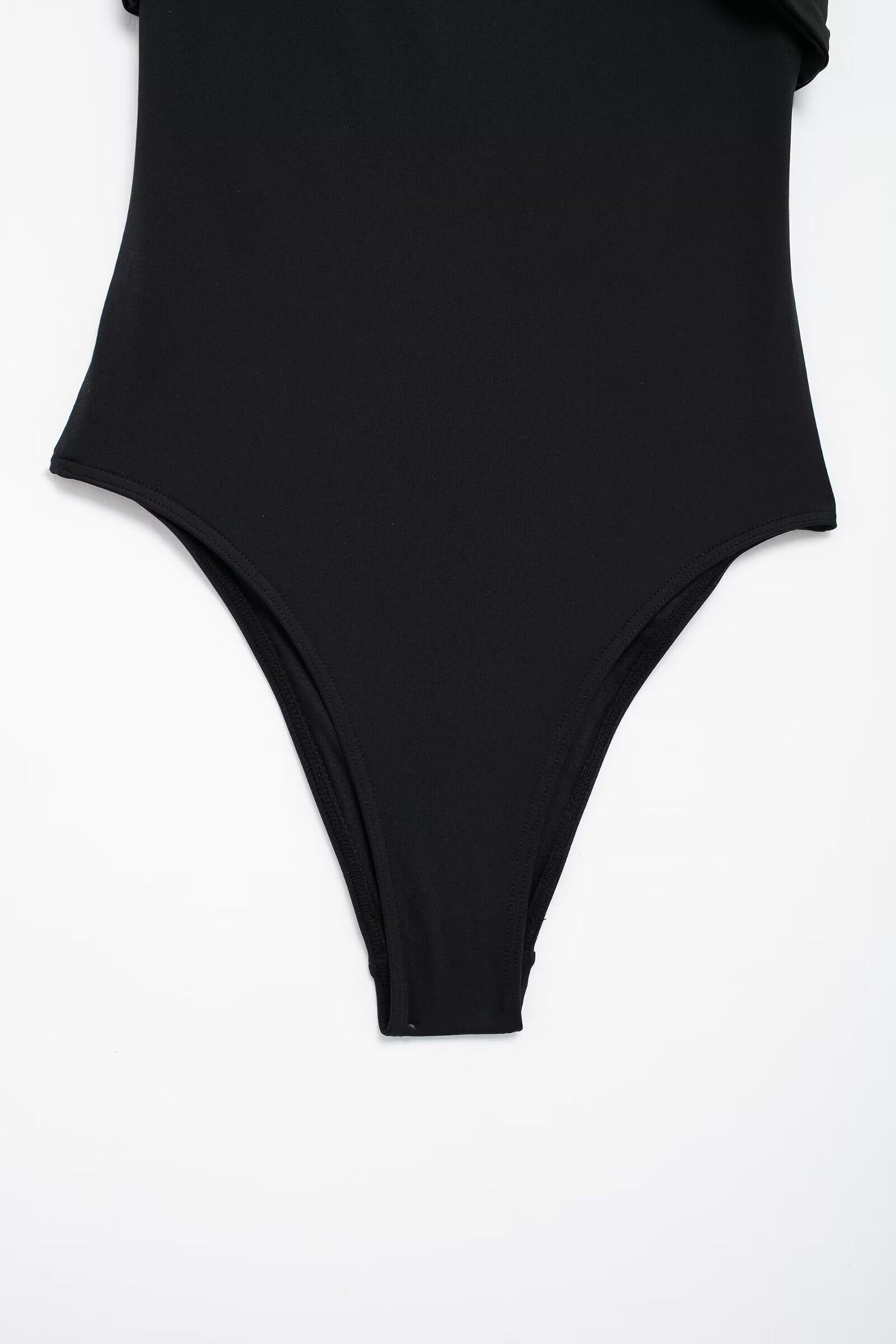 Боди/брюки kaslead 新款 女装 欧美风时尚金属饰一字领黑色泳衣 0167216