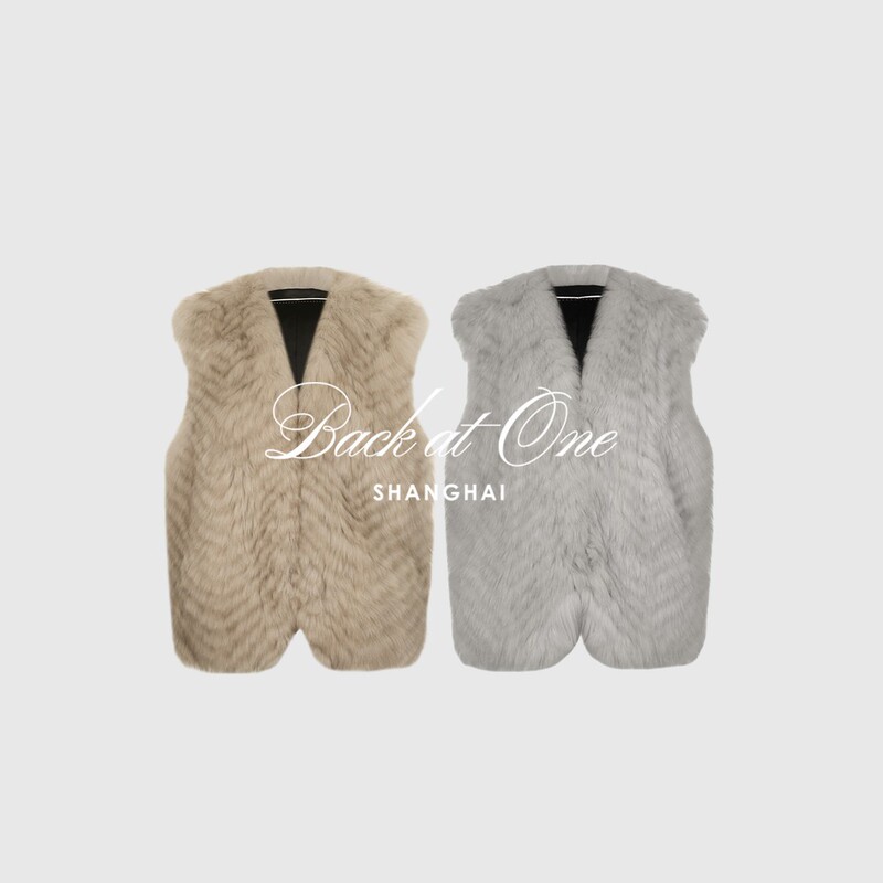 Backatone “Elegant and Minimalist” Style Vest with Fox Fur, Natural, Elegant, High-End, Minimalist Fur Vest Backatone “Elegant and Minimalist” Style Vest with Fox Fur, Natural, Elegant, High-End, Minimalist Fur Vest