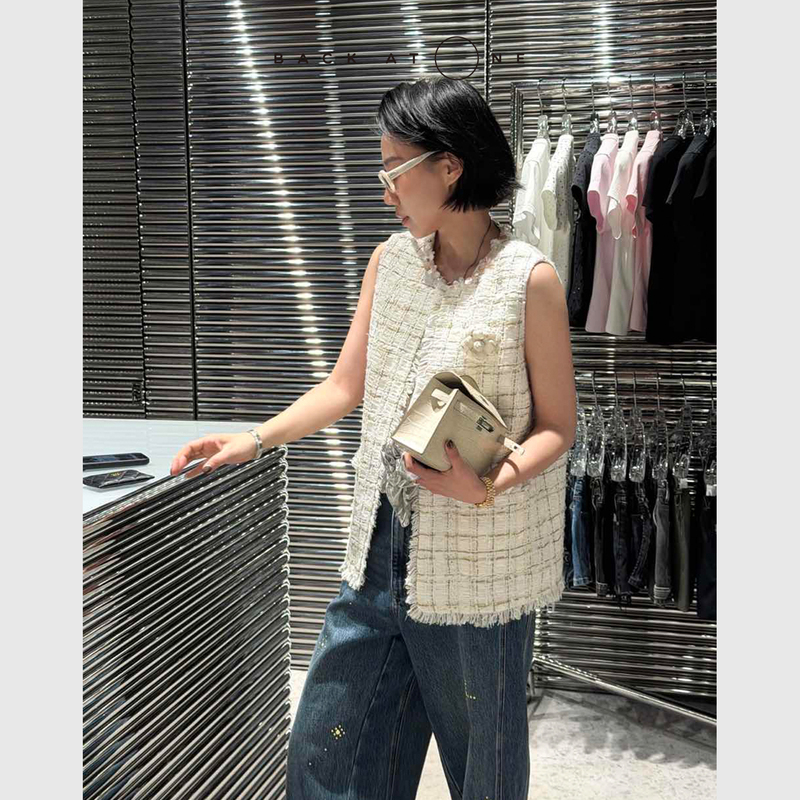 Backatone "White Moonlight" Tweed Chanel-Style Woven Gold and Silver Thread Vest Bgs-1Be014K-C
