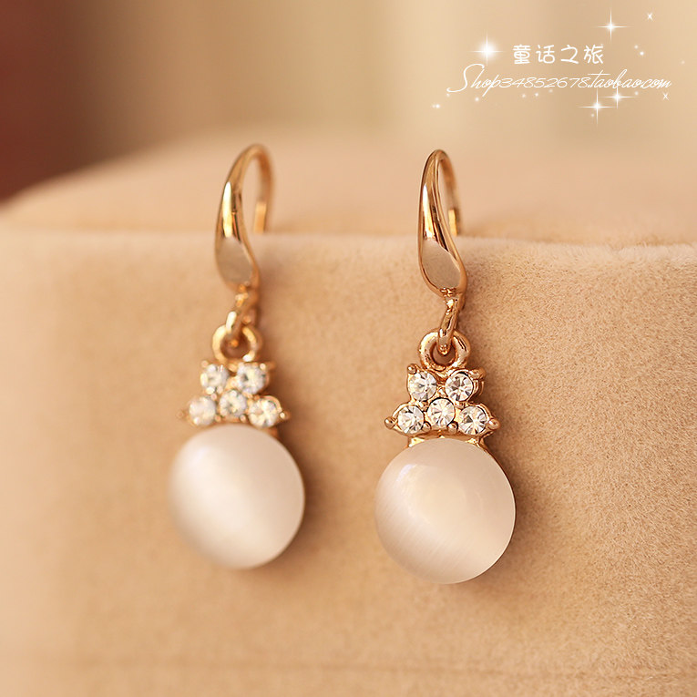 Minimalist 100 Lapped Temperament Retro Golden Japan, South Korea Sweet Beauty INS Naked Pendant Drop Cat Eye Stone Water Drill Earrings S59