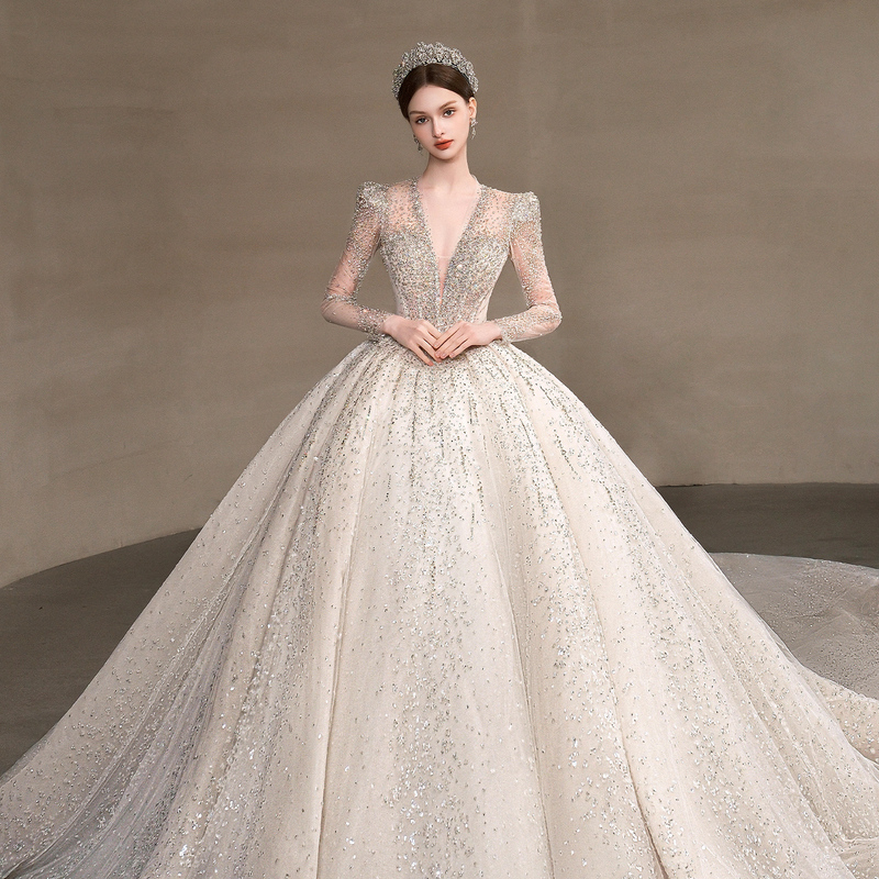 Misty Star Sea Wedding Dress 2026 New Heavy Craft Luxury Sparkling Diamond V-Neck Long Sleeve Long Train Bridal Gown