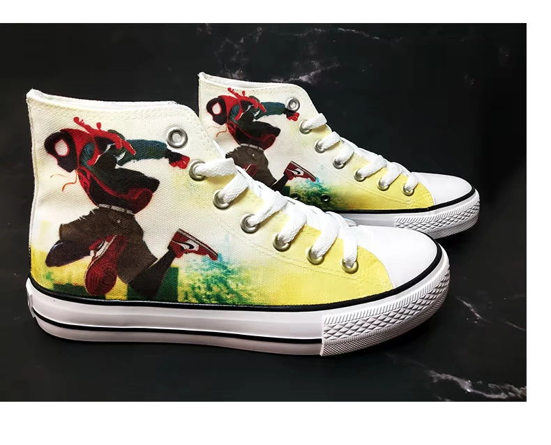 Tùy chỉnh Marvel Spider-Man Chung Giày vũ trụ song song Trợ giúp cao Vẽ bằng tay Graffiti Captain America Canvas Canvas - Plimsolls