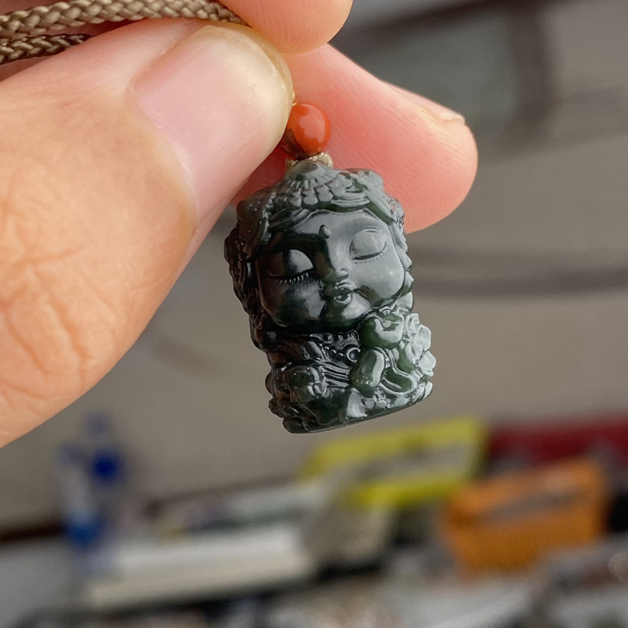 Xinjiang and Tian Yuyu and the end material Tita Qingsu artificial green degree mother pendant without structure bright light and green necklace-Taobao