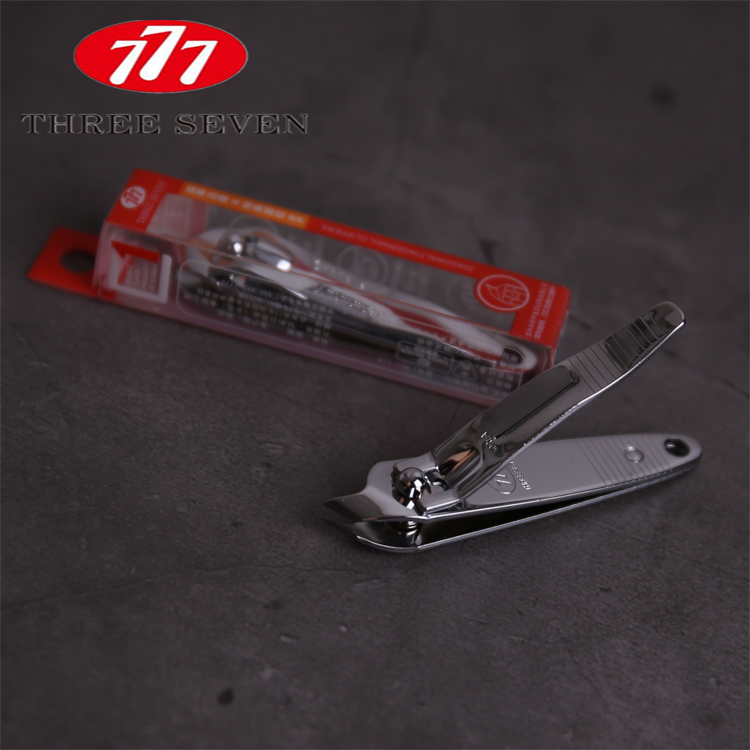 Special cabinet South Korea 777 nail clippers diagramming CT118 chromed inclined mouth cut nail cut elbow nail clippers