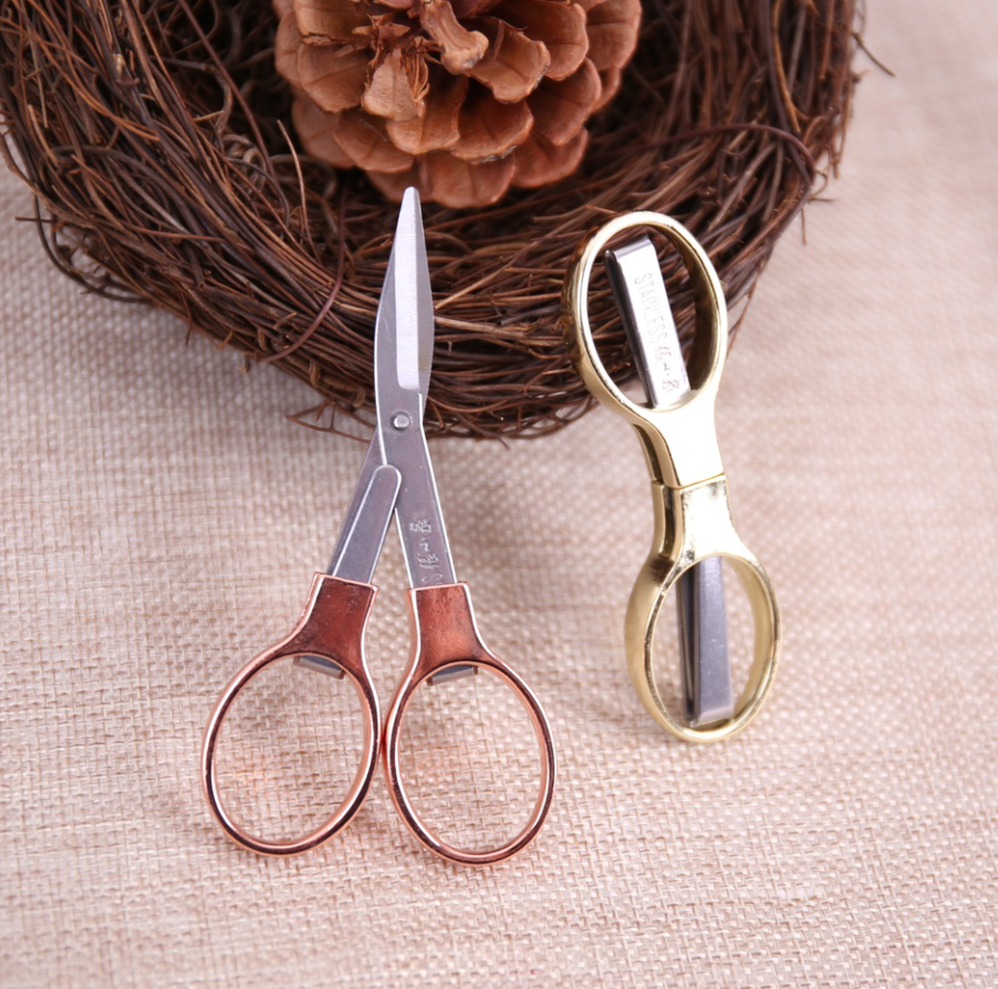 Zhang Koizumi Scissors Stainless Steel Forged Stretch travel scissors folding carry convenient to sharp and small 888-1-2 