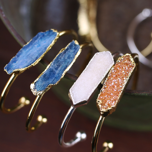 Natural stone blue crystal sun agate crystal raw stone gold silver charm bracelet (0664F)