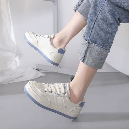 人本 Белые женские туфли, новинка 2025 года, весенняя женская обувь на плоской подошве, спортивные весенне-осенние кроссовки, повседневные 𫔮Корейская женская обувь