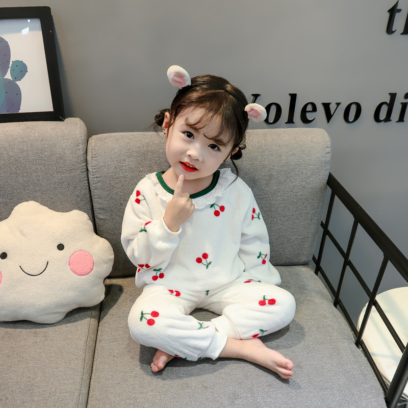 Children's pajamas autumn and winter baby flannel homewear suit thickened and warm little girls super cute pajamas coral velvet
