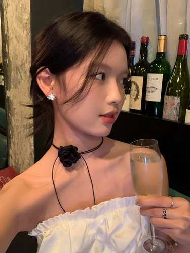 Чокер, ожерелье, аксессуар, цепочка до ключиц, в цветочек, изысканный стиль