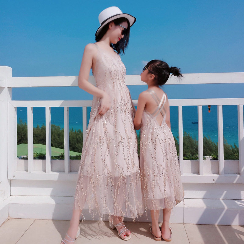 2021 summer new parent-child wear mother-daughter wear beach skirt sequins suspenders halter dress long skirt seaside holiday