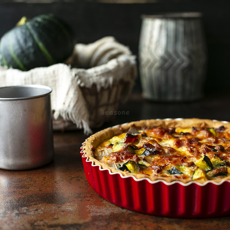 China red double-sided non-stained coating chrysanthemum pie tray pizas plate live bottom heavy stone