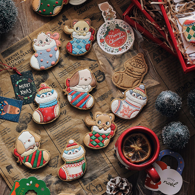 AMAGOUR Original Cute Japanese Cartoon Animal Christmas Stockings Spring Press Fondant Icing Cookie Mold