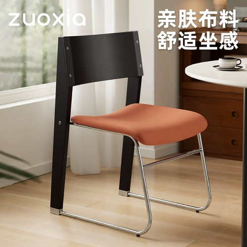 左下 Дизайнерский минималистичный стульчик для кормления для домашнего использования из натурального дерева