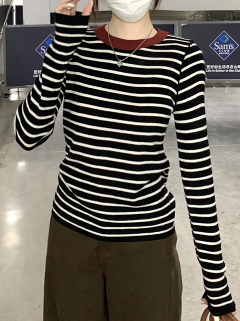 Korean-Style Fashionable and Elegant Round-Neck Color-Block Knit Sweater for Women, Autumn and Winter Design, Unique Striped Patchwork Long-Sleeve Sweater Trend