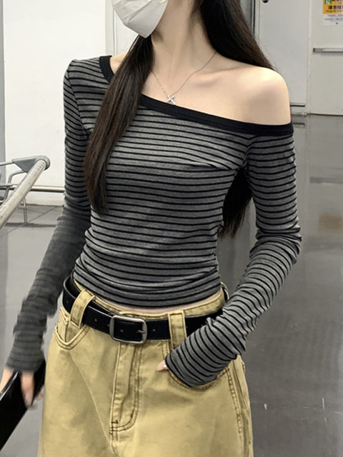 Spicy Retro Style Striped Slim-Fit T-Shirt for Women 2025 Early Autumn Design High-Waisted Cropped Off-Shoulder Top ins