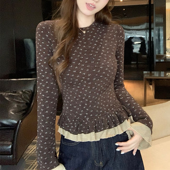 French Retro Round-Neck Floral T-Shirt for Women, 2026 Spring, Unique and Chic Double-Layer Lace Design Niche Top