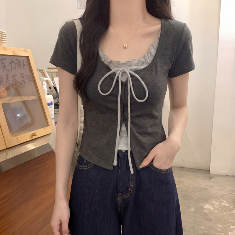 Square-Neck Pure Desire Style Bow-Tie Short T-Shirt for Women, Summer Fake Two-Piece Color-Blocking Slim-Fit Collarbone Top with a High-End Feel Square-Neck Pure Desire Style Bow-Tie Short T-Shirt for Women, Summer Fake Two-Piece Color-Blocking Slim-Fit Collarbone Top with a High-End Feel