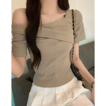 Unique and Stylish Irregular One-Shoulder Short-Sleeve T-Shirt for Women, New Summer Design with a Pure and Sexy Vibe, Trendy and Stylish Top