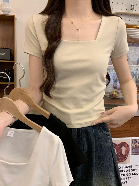French-Style Minimalist Design That Exudes a High-End Feel, Women's Square-Neck Short Pleated T-Shirt with a Premium Feel, Short-Sleeved Base Shirt