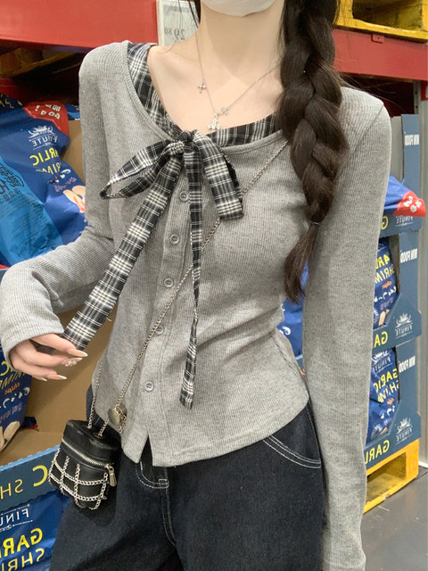 Retro Plaid Splicing Fake Two-Piece Bow-Tie Cardigan for Women in Autum, Korean Style Unique and High-End Beautiful Top