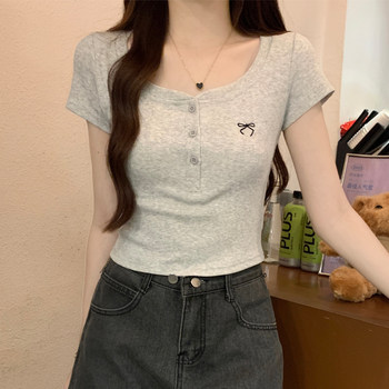 Sweet Style Bowknot Embroidered Short-Sleeve T-Shirt for Women, Summer Slim-Fit Round Neck Button-Up Shirt with a Stylish Design, Trendy Top
