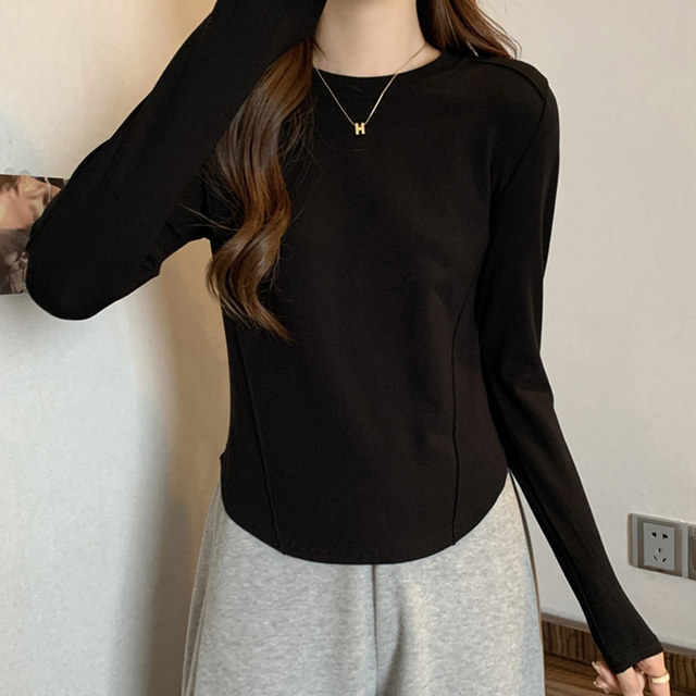 Chic Fishbone Line Round Neck Long-Sleeved Bottoming Shirt for Women in Autumn and Winter New Design Curved Hem Brushed Short Top