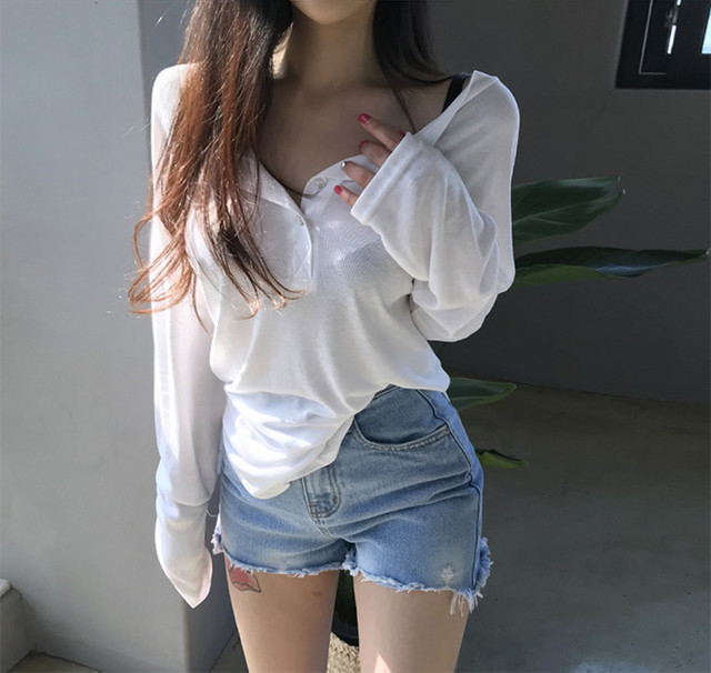 Loose, Asymmetrical Half-Open Collar Button-Up White Long-Sleeve T-Shirt for Women, New Autumn Style, Pure and Lazy, Sun-Protective, Thin Top
