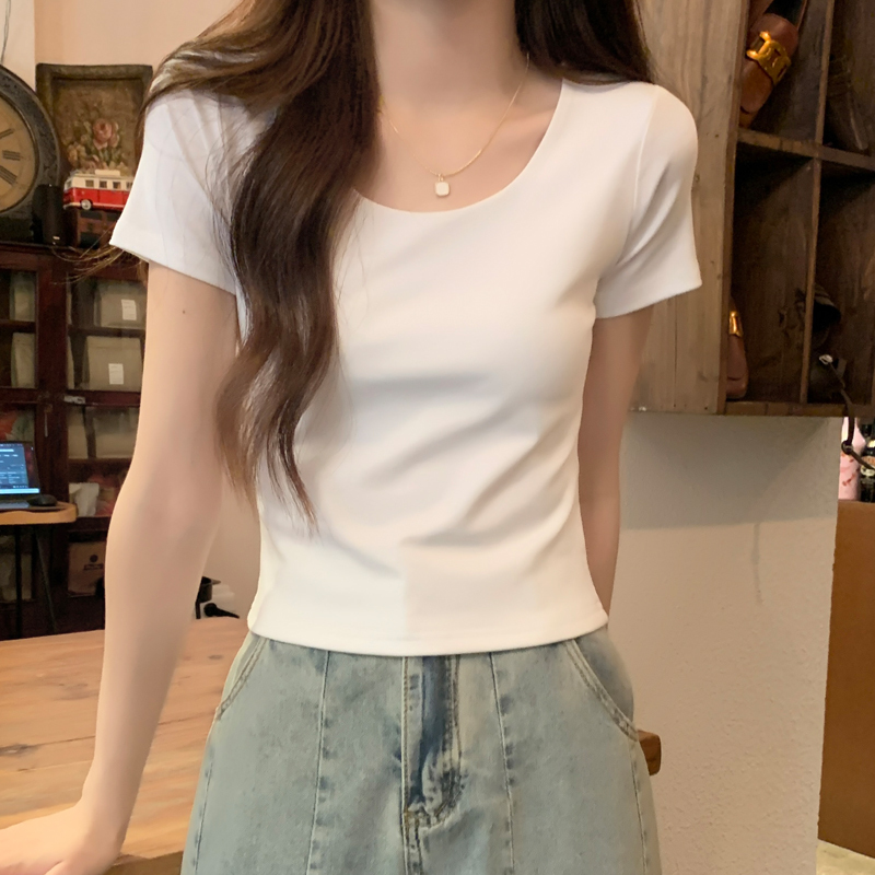 Casual White U-Neck Short-Sleeved T-Shirt That Exposes the Collarbone for Women, New Summer Style, Slim Fit, Short Top for Petite Women ins Casual White U-Neck Short-Sleeved T-Shirt That Exposes the Collarbone for Women, New Summer Style, Slim Fit, Short Top for Petite Women ins