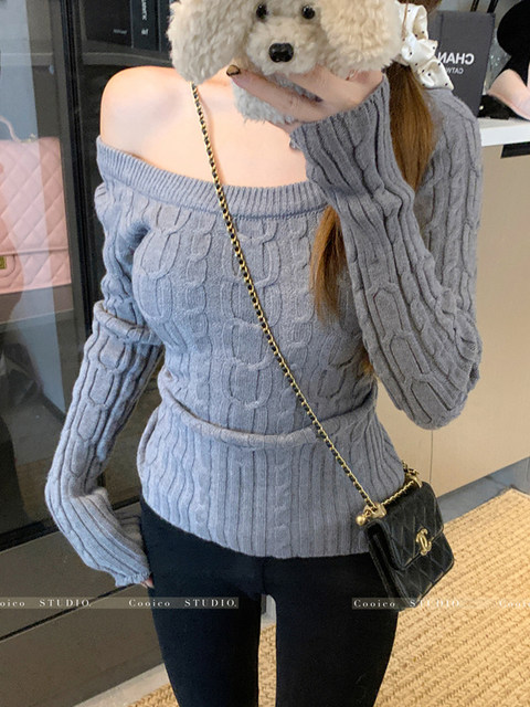 Korean Chic Twist-Knit High-End Off-Shoulder Sweater for Women 2025 Autumn and Winter Retro Hot Girl Off-Shoulder Pullover Knitwear