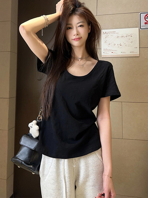 Korean Style Versatile Short-Sleeve T-Shirt for Women, 2025 Summer New Fashion Casual Regular Shoulder V-Neck Solid Color Basic Top