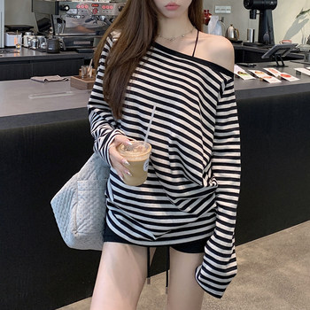 Korean Style Loose and Casual High-End Striped Long-Sleeve T-Shirt for Women, Spring Off-Shoulder Unique Raglan Top