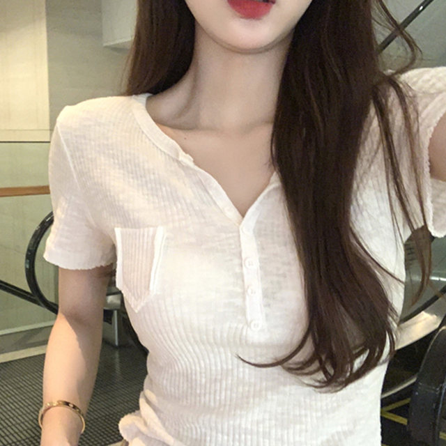 White Short-Sleeve T-Shirt for Women, 2025 Summer New Slim-Fit Korean V-Neck Bamboo Cotton Side-Slit Top, Base Shirt