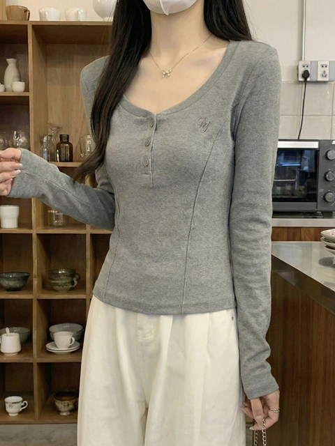 Petite Round-Neck Button Design Long-Sleeve T-Shirt for Women, Spring Slim-Fit Versatile Unique High-End Stunning Top