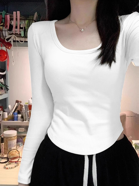 Chic Waist-Cinching Short Square-Neck T-Shirt for Women, Regular Shoulder Long-Sleeve Base Shirt, Brushed for Warmth, Curved Hem Slim-Fit Top