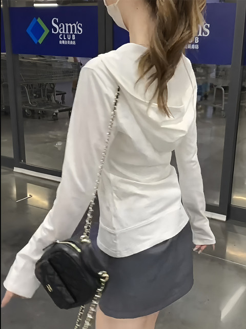 Fashionable and Simple V-Neck Zip Pocket Sun Protection Jacket for Women, 2026 Spring New Slim-Fit Long-Sleeve Cardigan Coat