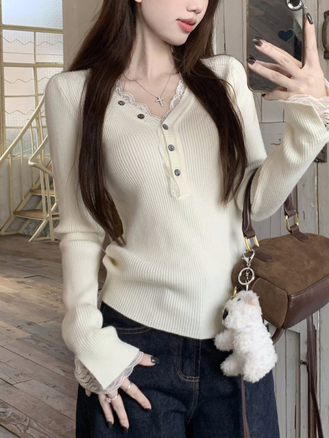 Korean Style Spicy Girl Outfit Lace Patchwork V-Neck Knit Top for Women Autumn Pure Desire Slim Fit Unique Button-Up Outerwear