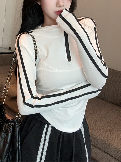 Short design hooded long-sleeved T-shirt for women 2025 autumn hot girl pure desire slim curved hem zipper top