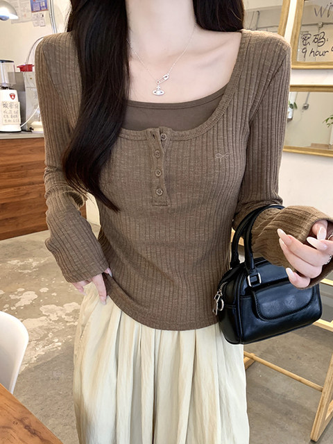 Apricot-Colored, Gentle and Elegant, Slim-Fitting Long-Sleeved T-Shirt for Women, New Autumn Style, Fake Two-Piece, Half-Open Collar, Slim and Unique Base Shirt