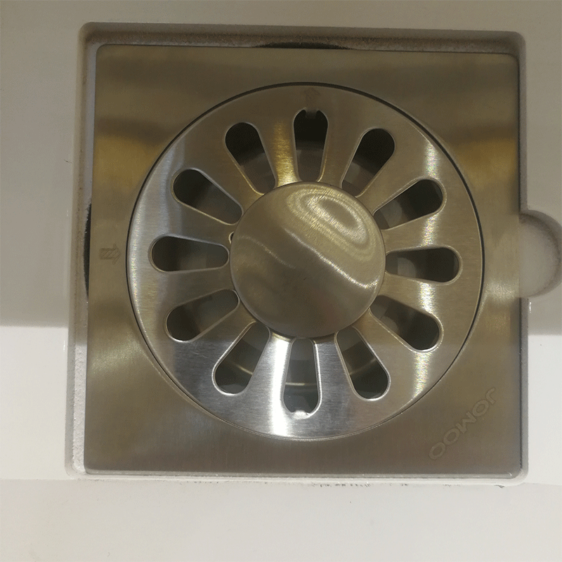 Product 5: The same type of hardware products in the Jiumu Sanitary Ware store, the floor drain