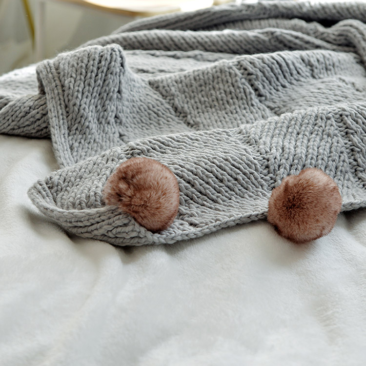 Mô hình phòng trang trí chăn len sofa giải trí chăn đơn màu xám thảm sáng tạo thủ công bóng thảm cải thiện nhà chăn - Ném / Chăn chăn nhung dày