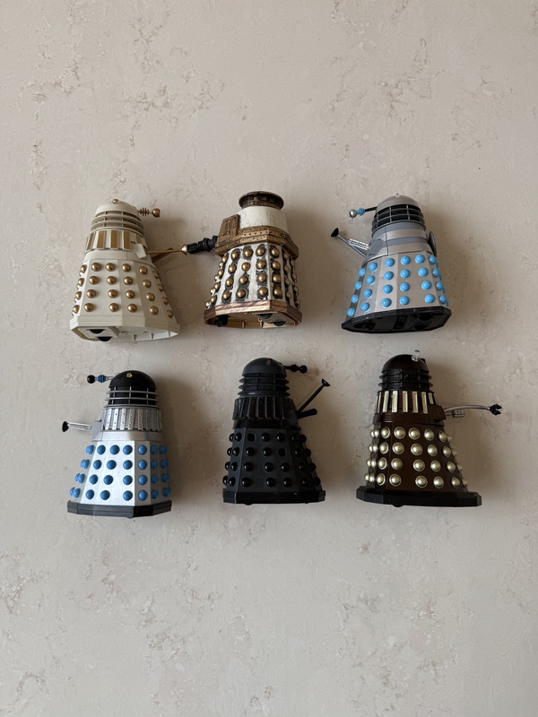 Authentic Loose Goods Doctor Who Dalek Movable Model Sci-Fi Collectible Action Figure Authentic Loose Goods Doctor Who Dalek Movable Model Sci-Fi Collectible Action Figure