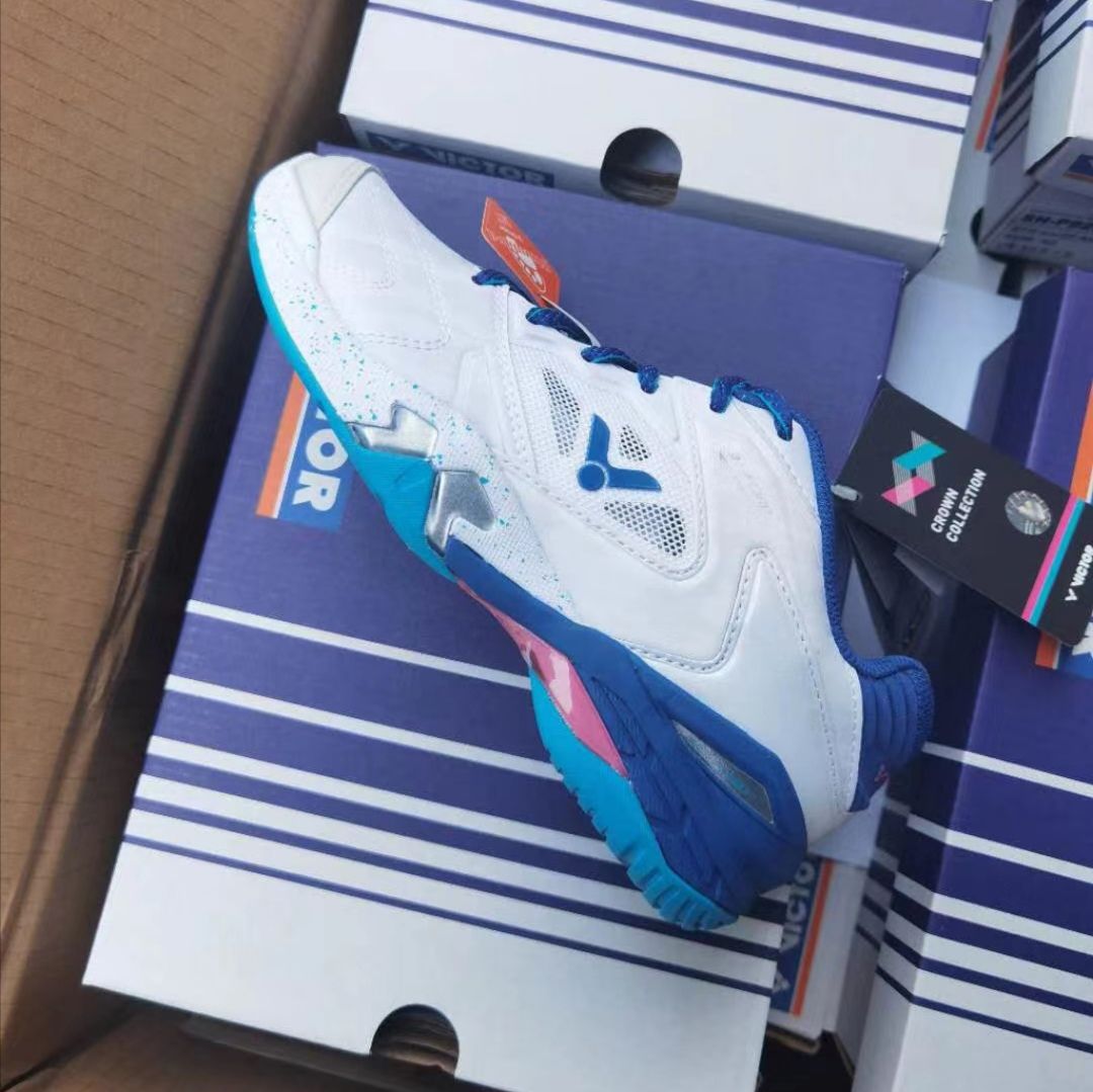 Special price victory Dai Ziying competition badminton shoes new color 9200CC 9200 2 generation 9300 shock absorption package