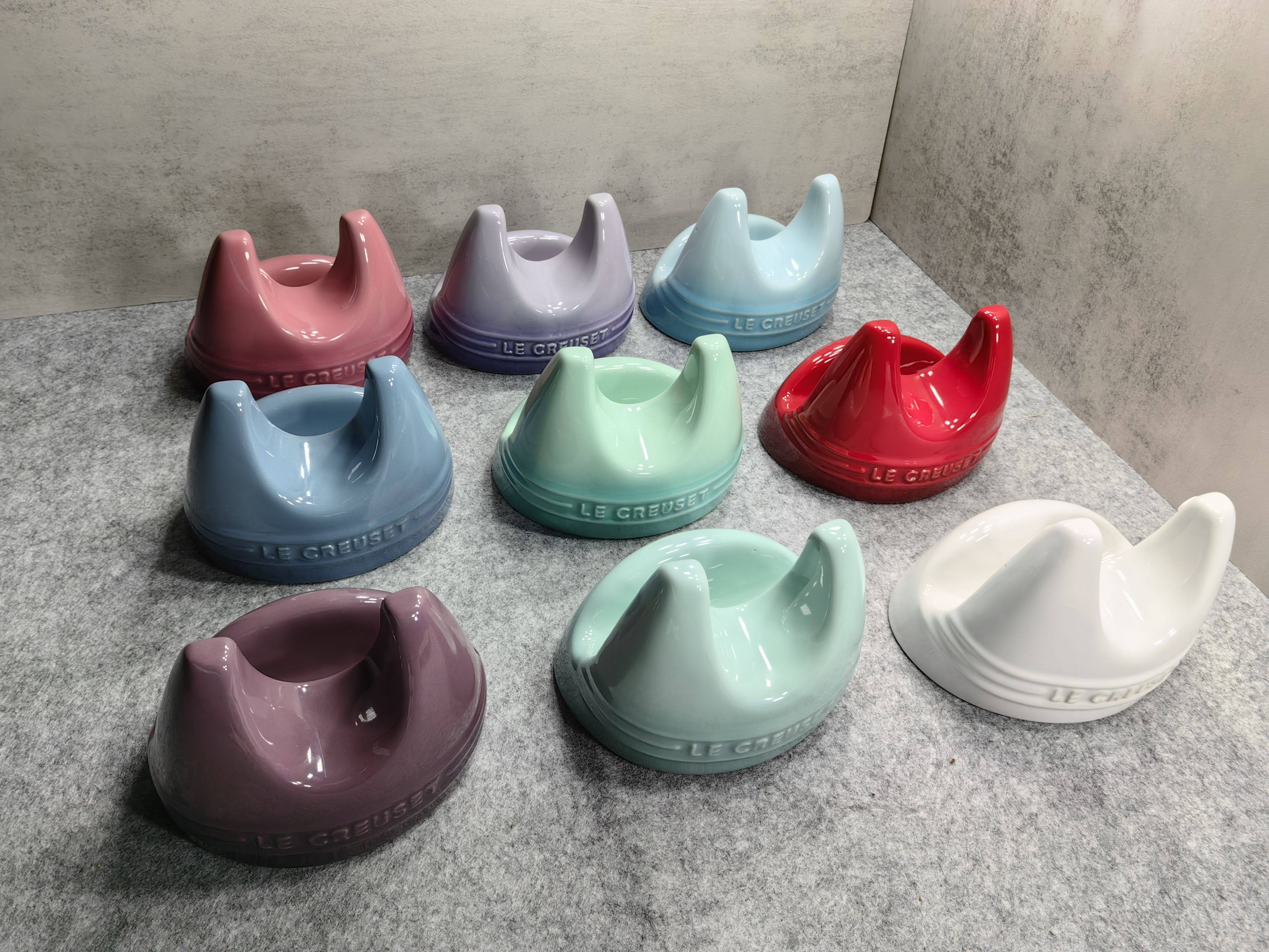 Le creuset pot lid holder: unlock the correct way to open cast