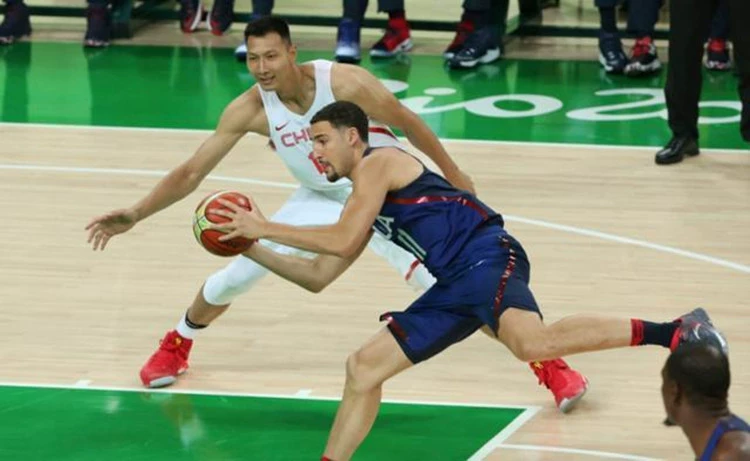 Vòng đeo tay CBA vòng đeo tay nam bóng rổ Yi Jianlian chữ ký James Kobe Curry Wade vòng đeo tay phát sáng
