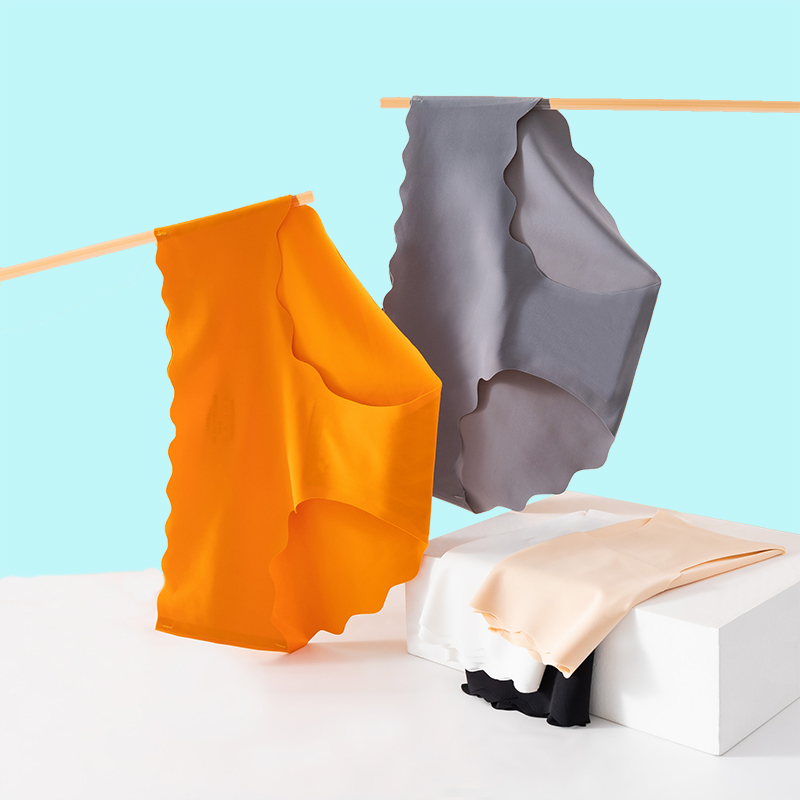 (Pack of 4) Ice Silk Seamless Panties Large Size Japanese Sexy Wavy Edge Low Waist Antibacterial Crotch Girls Briefs